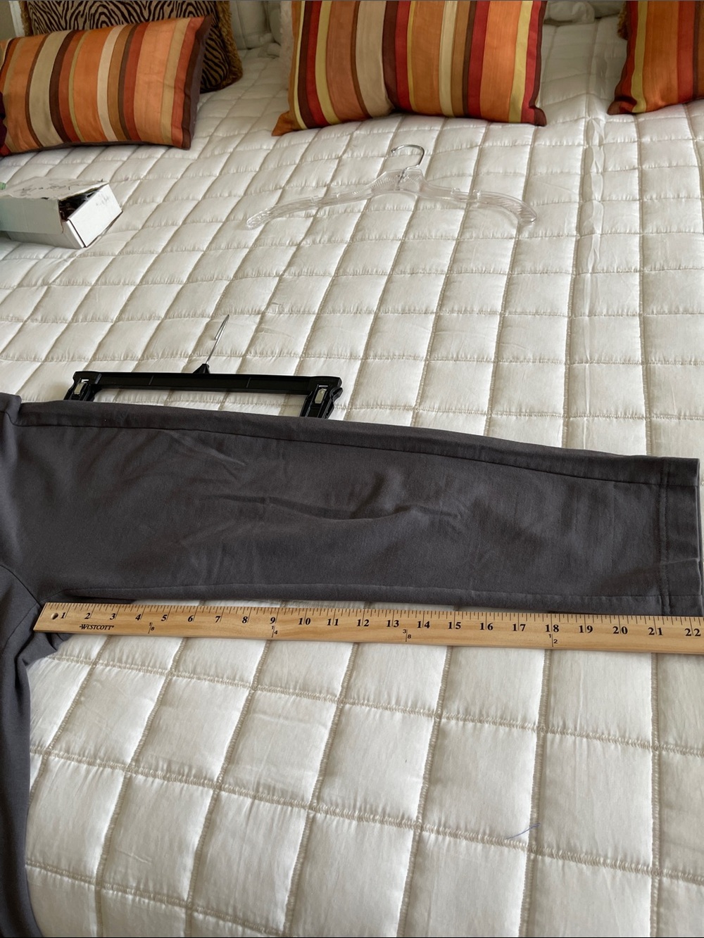 J Jill, pure Jill, slim leg, cropped pants, gray, NWOT - Picture 4 of 4